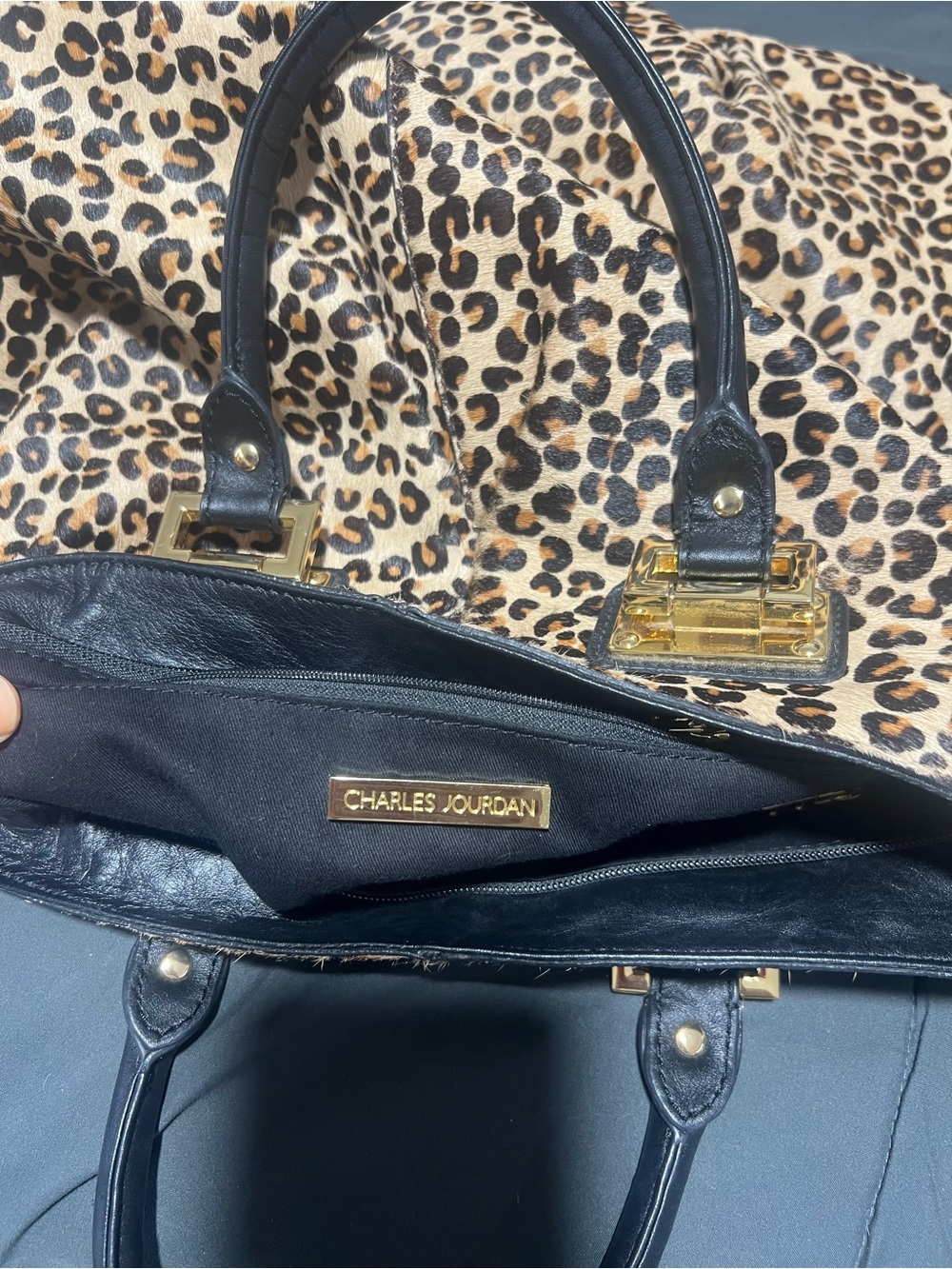 Charles Jourdan Leopard-Print Tote with Black Handles and Gold Hardware - Picture 5 of 11